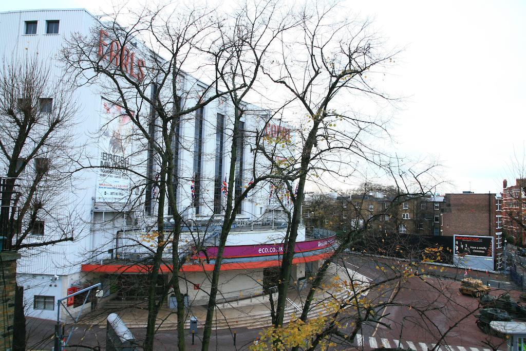 Earls Court Studios London Luaran gambar